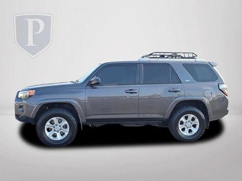 Used 2014 Toyota 4Runner SR5 image 10