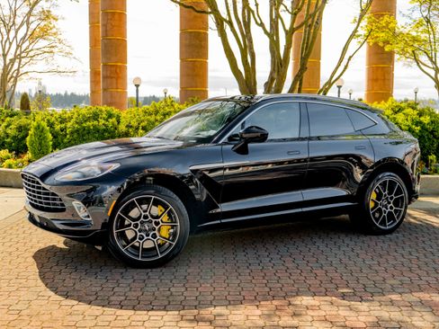 Used 2021 Aston Martin DBX image 41