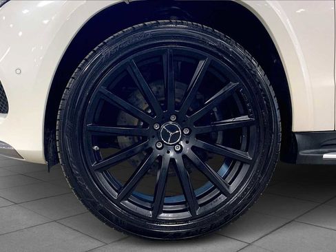 Used 2017 Mercedes-Benz GLS 550 4MATIC image 12