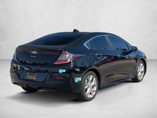 Used 2017 Chevrolet Volt Premier w/ Driver Confidence II Package FWD image 5