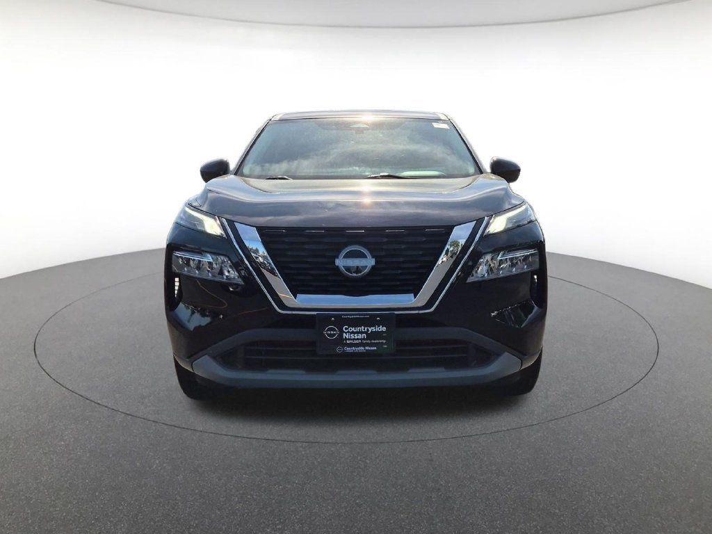 Used 2023 Nissan Rogue SV AWD/4WD image 2