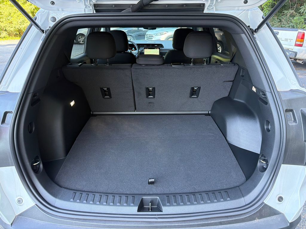 Used 2026 GMC Terrain Elevation w/ Technology Package II FWD image 18