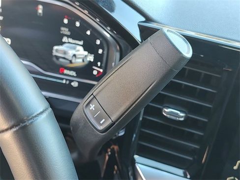 Used 2024 GMC Sierra 1500 SLT image 21