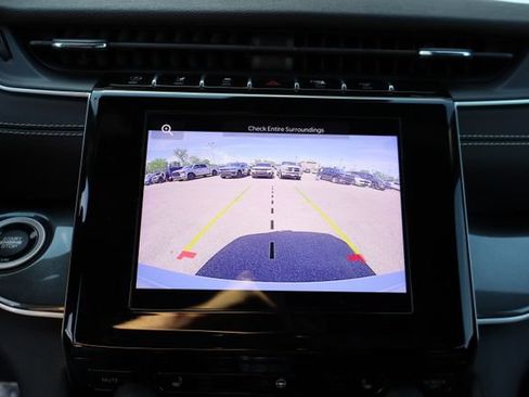Certified 2023 Jeep Grand Cherokee Altitude AWD/4WD image 22