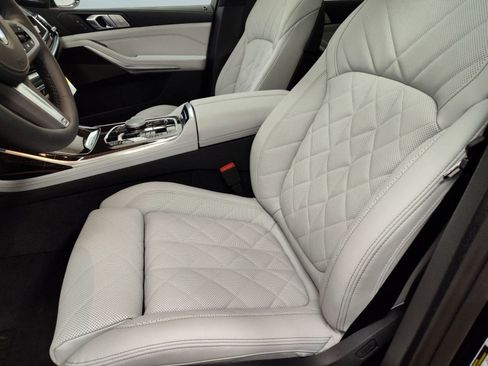 Used 2026 BMW X7 xDrive40i image 17