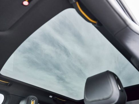 Used 2025 Rivian R1S Adventure image 57