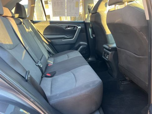 Used 2019 Toyota RAV4 XLE image 25