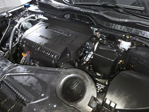 Used 2025 Honda Pilot Touring image 27