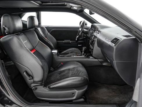 Used 2009 Dodge Challenger SRT8 w/ SRT Option Group II RWD image 30