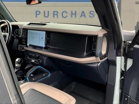 Used 2022 Ford Bronco Wildtrak AWD/4WD image 28