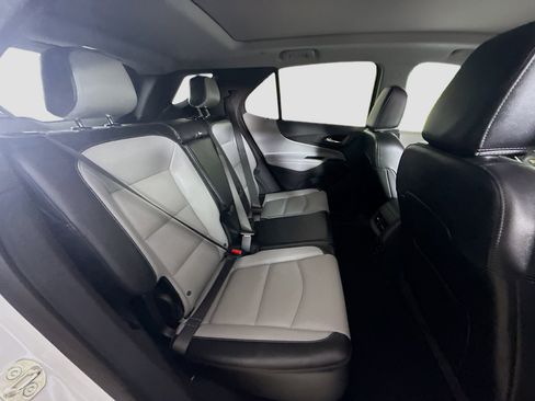 Used 2021 Chevrolet Equinox Premier image 27