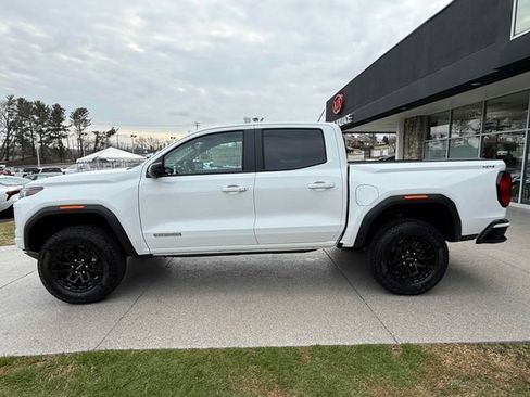 New 2026 GMC Canyon Elevation w/ Convenience Package image 19