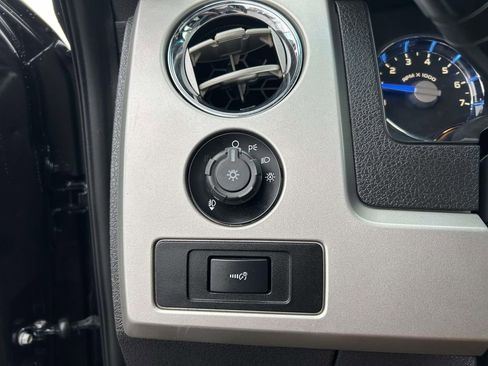 Used 2014 Ford F150 King Ranch image 19