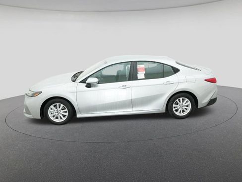 New 2026 Toyota Camry LE image 3