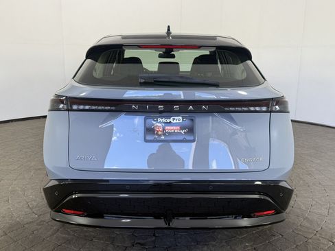Used 2024 Nissan Ariya FWD image 6