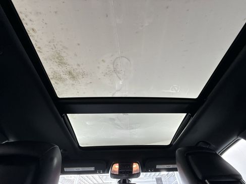 Used 2021 Jeep Grand Cherokee Limited w/ Luxury Group II image 24