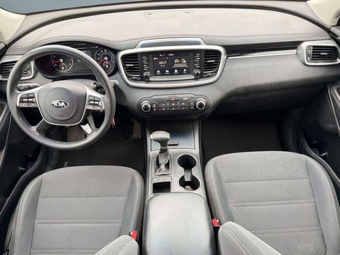 Used 2020 Kia Sorento AWD V6 image 13
