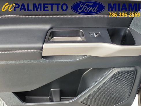 Used 2023 Ford Explorer XLT w/ Equipment Group 202A RWD image 10