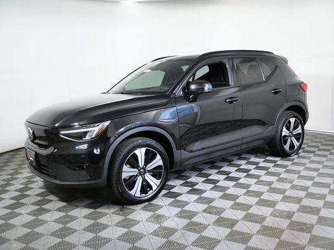 Used 2023 Volvo XC40 Recharge Plus AWD/4WD image 5