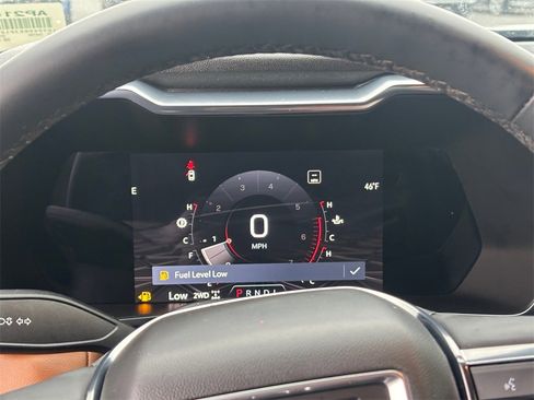 Used 2023 GMC Canyon AT4 w/ AT4 Premium Package image 18