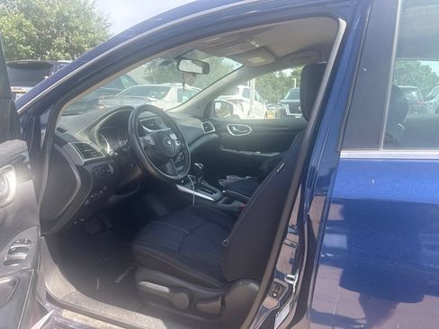 Used 2016 Nissan Sentra SV FWD image 13