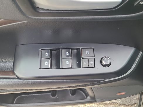 Used 2018 Toyota Highlander Limited AWD/4WD image 12