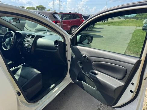 Used 2017 Nissan Versa S Plus FWD image 23