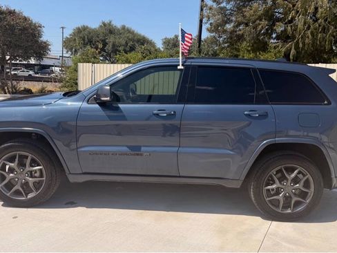 Used 2021 Jeep Grand Cherokee Limited w/ Quick Order Package 28K 80th AWD/4WD image 2