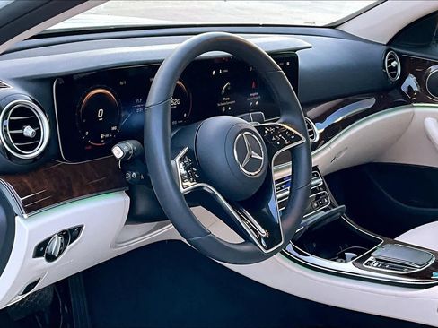 Used 2023 Mercedes-Benz E 450 4MATIC Sedan image 18