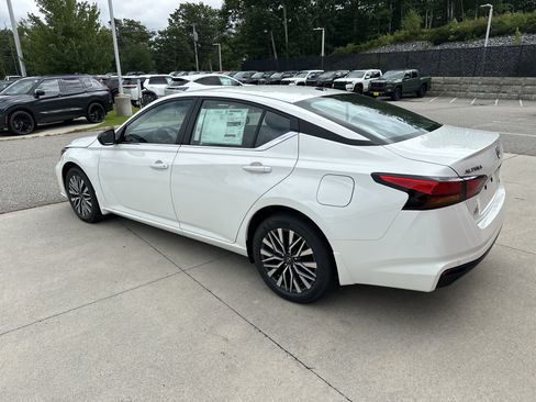 New 2026 Nissan Altima 2.5 SV AWD/4WD image 5