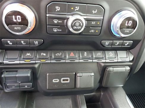 Used 2022 GMC Sierra 1500 SLT w/ SLT Premium Plus Package image 25