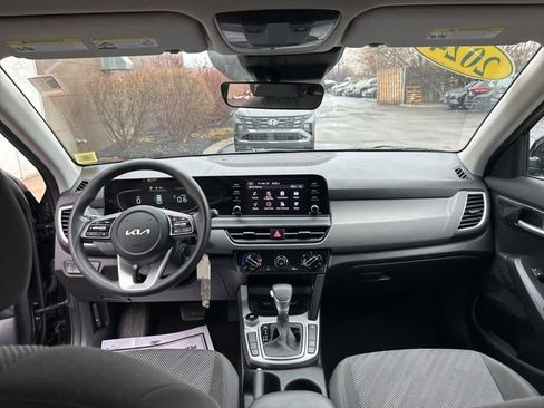 Used 2024 Kia Seltos LX image 25