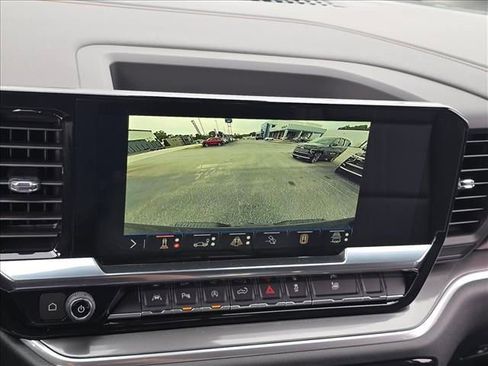 New 2026 Chevrolet Silverado 1500 High Country AWD/4WD image 22