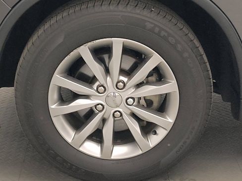 Used 2018 Dodge Durango SXT image 31