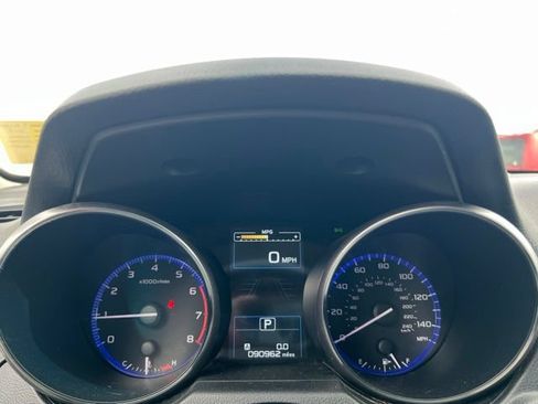 Used 2017 Subaru Outback 2.5i Limited AWD/4WD image 17