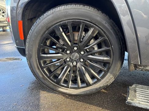 Used 2022 Jeep Grand Wagoneer Series III image 27