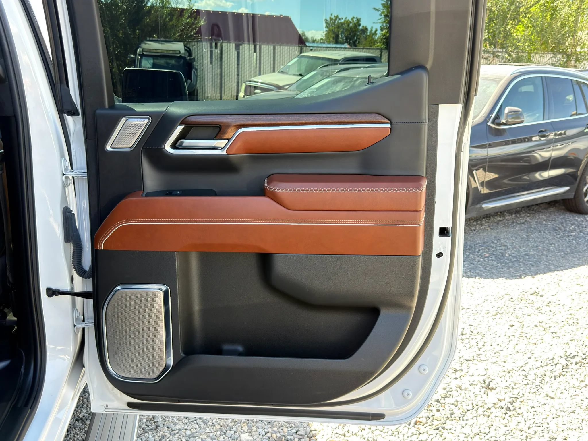 Used 2024 GMC Sierra 1500 Denali Ultimate AWD/4WD image 19