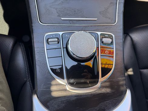 Used 2019 Mercedes-Benz C 300 Sedan image 21
