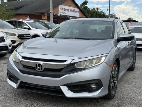 Used 2016 Honda Civic EX-T image 3