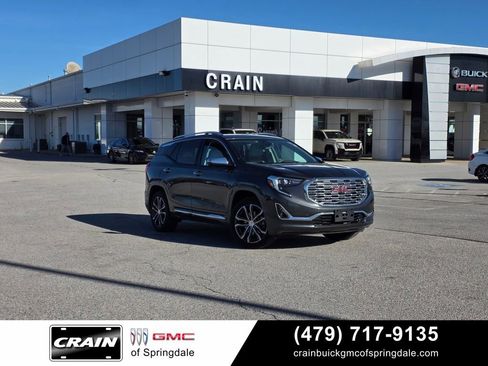 Used 2020 GMC Terrain Denali w/ Denali Premium Package image 1