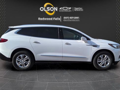 Used 2019 Buick Enclave Essence image 5
