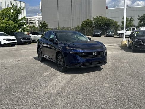 Used 2025 Nissan Murano Platinum w/ Cargo Package image 3