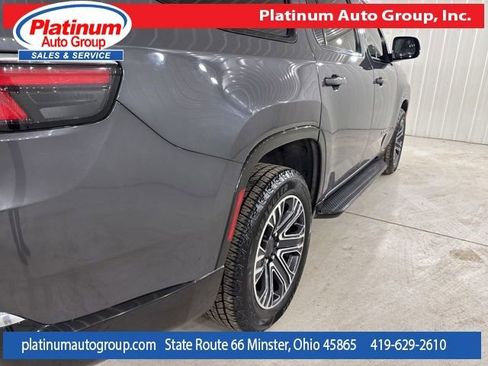 Used 2022 Jeep Wagoneer Series III image 48