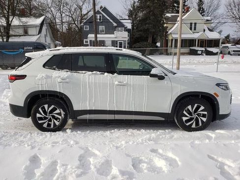 New 2026 Volkswagen Tiguan S image 2