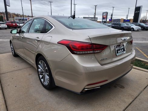 Used 2015 Hyundai Genesis 3.8 w/ Option Group 03 image 7