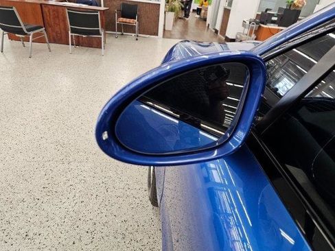 Used 2017 Porsche Macan image 38