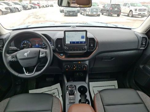 Used 2024 Ford Bronco Sport Outer Banks w/ Tech Package image 12