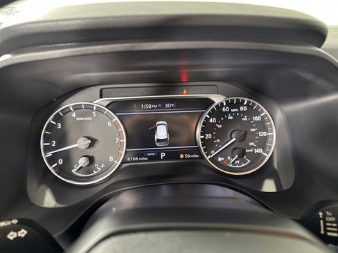 Certified 2025 Nissan Rogue SV image 17