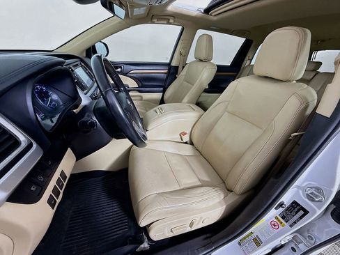 Used 2018 Toyota Highlander Limited image 20