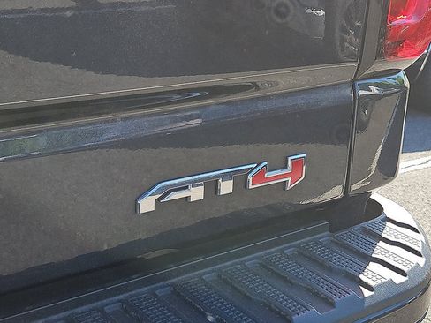 Used 2024 GMC Sierra 1500 AT4 w/ AT4 Premium Package AWD/4WD image 30